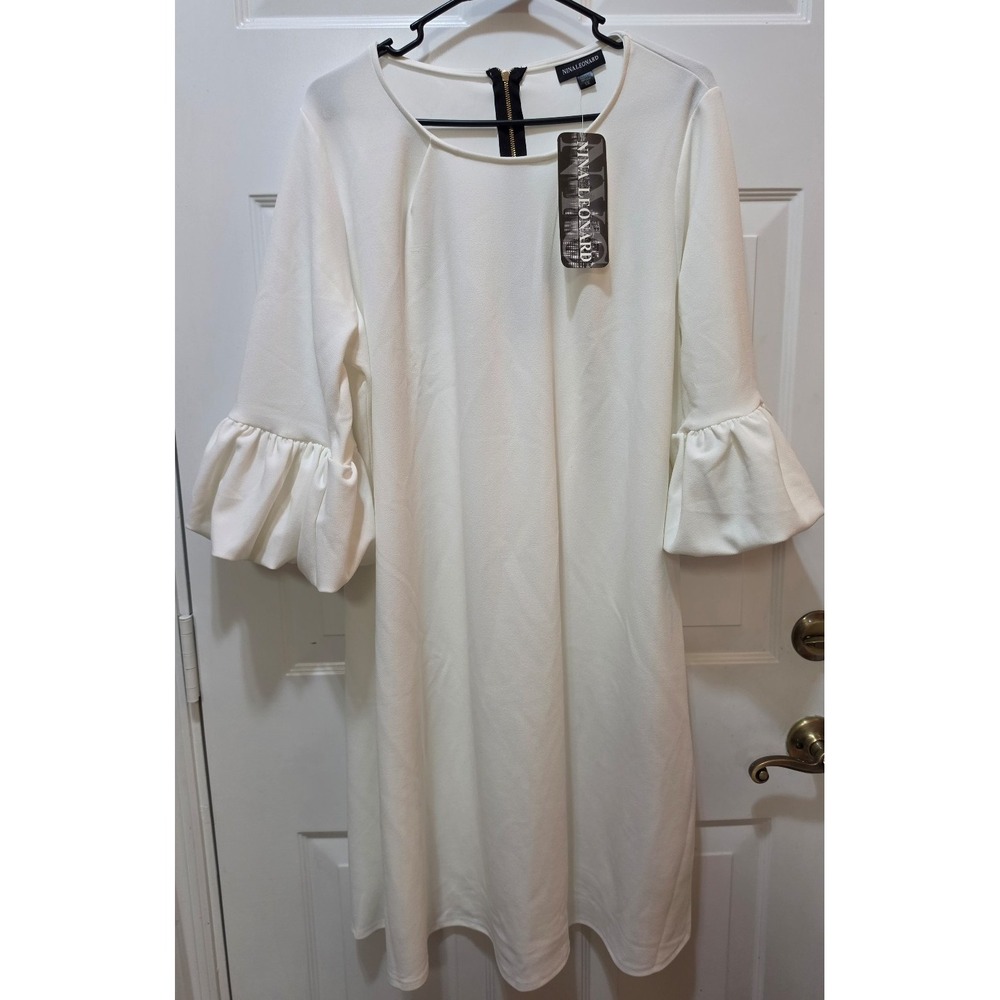 NWT Nina Leonard 1X White Crepe Bell Sleeve Shift Dress Exposed Gold Zipper Plus
